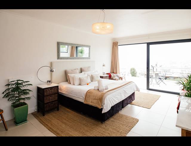 5 BEDROOM HOUSE TO LET IN TAMBOERSKLOOF